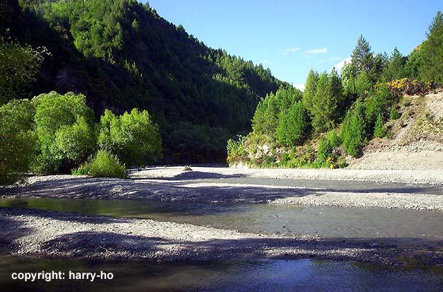 21_29-4-Arrowtown-2
